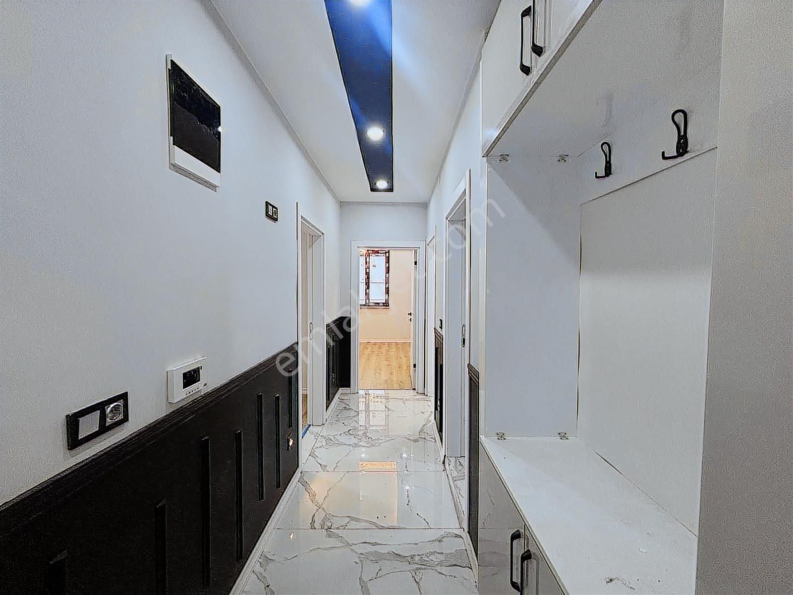 Fa Özbir'den Kemalpaşa Mahallesi Geniş Teras Keyfi İle 2+1 Daire - Görsel 27