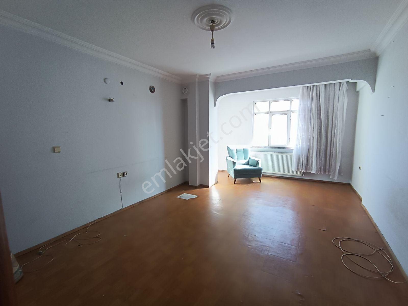 Üsk/yavuztürk Mahallesi Kiralık 1+1 Arakat Balkonlu Daire - Görsel 14
