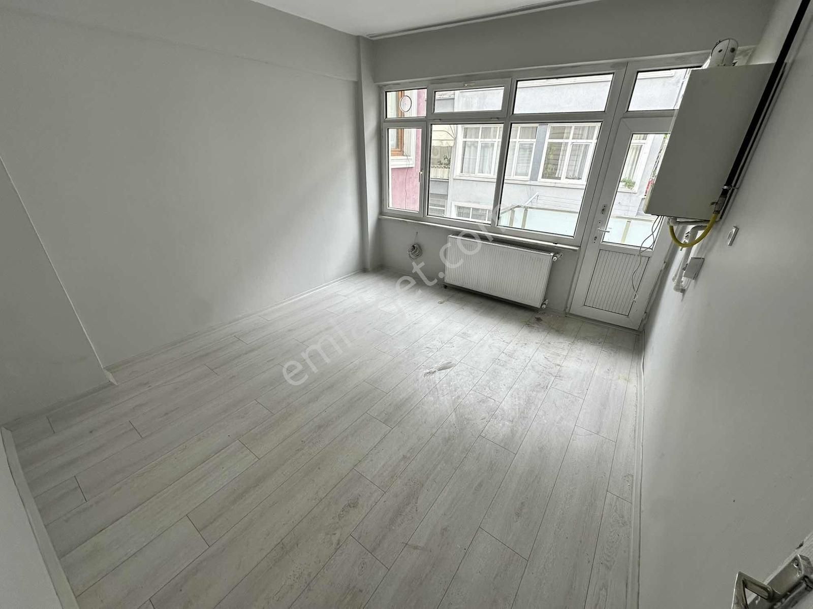 Karadeniz Emlak'tan Şehir Merkezinde 2+1 Fırsat Daire - Görsel 13