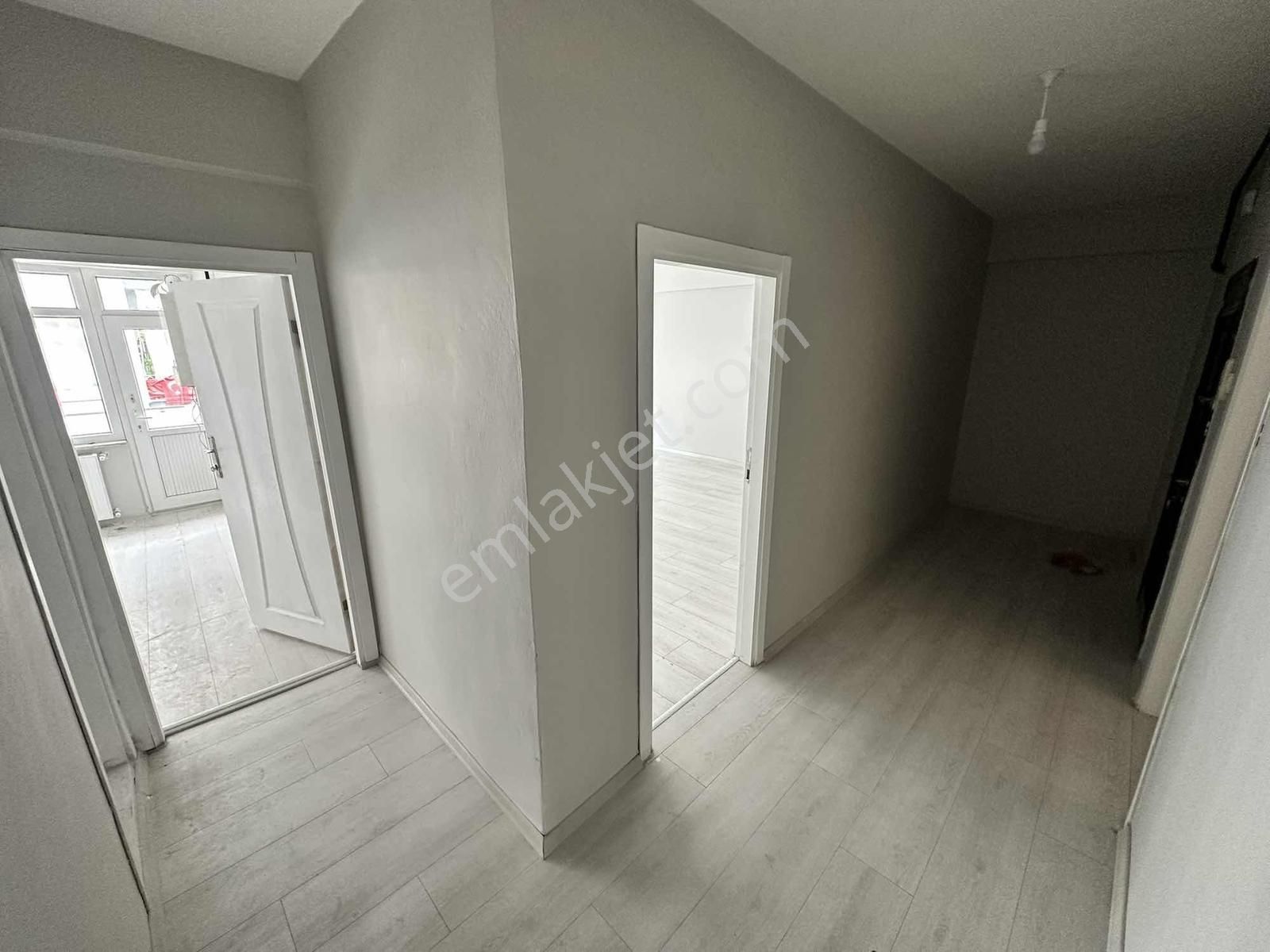 Karadeniz Emlak'tan Şehir Merkezinde 2+1 Fırsat Daire - Görsel 14