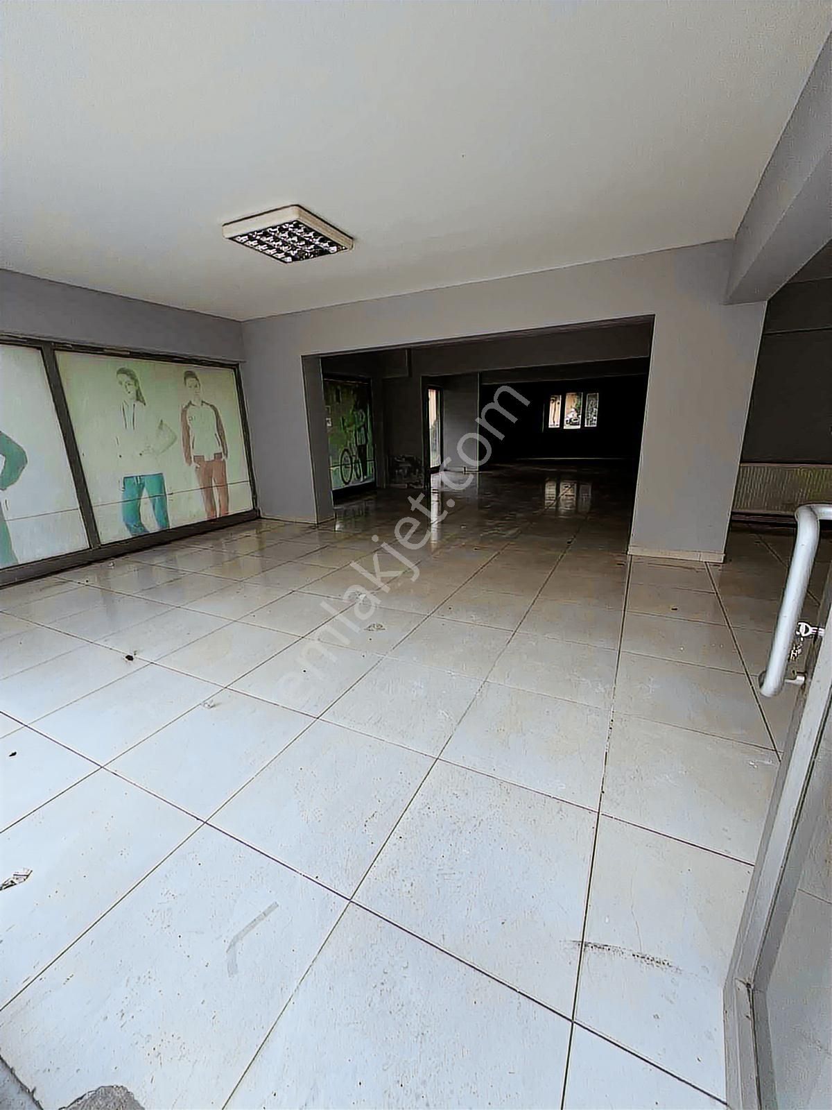 Millet Mahallesi Caddeye Cephe Kiralık Dükkan - Görsel 12