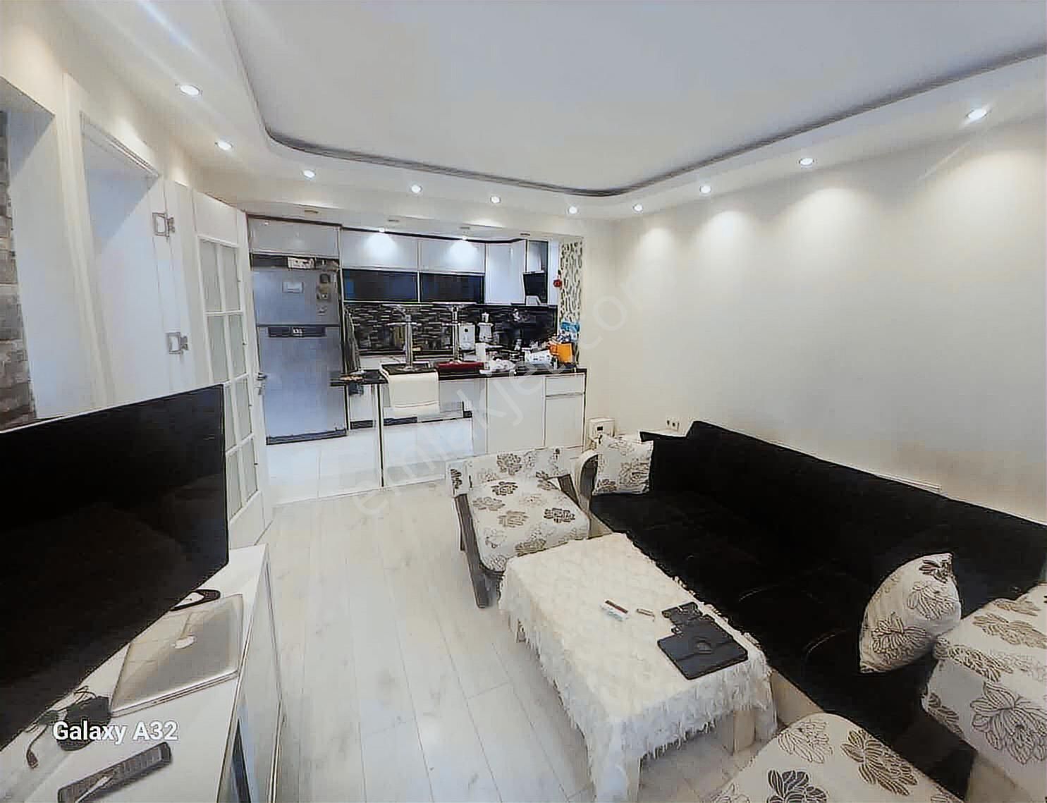 Türker Emlak | Hatay İnönü Caddesi Üzeri 2+1 90m2 Tadilatlı - Görsel 17