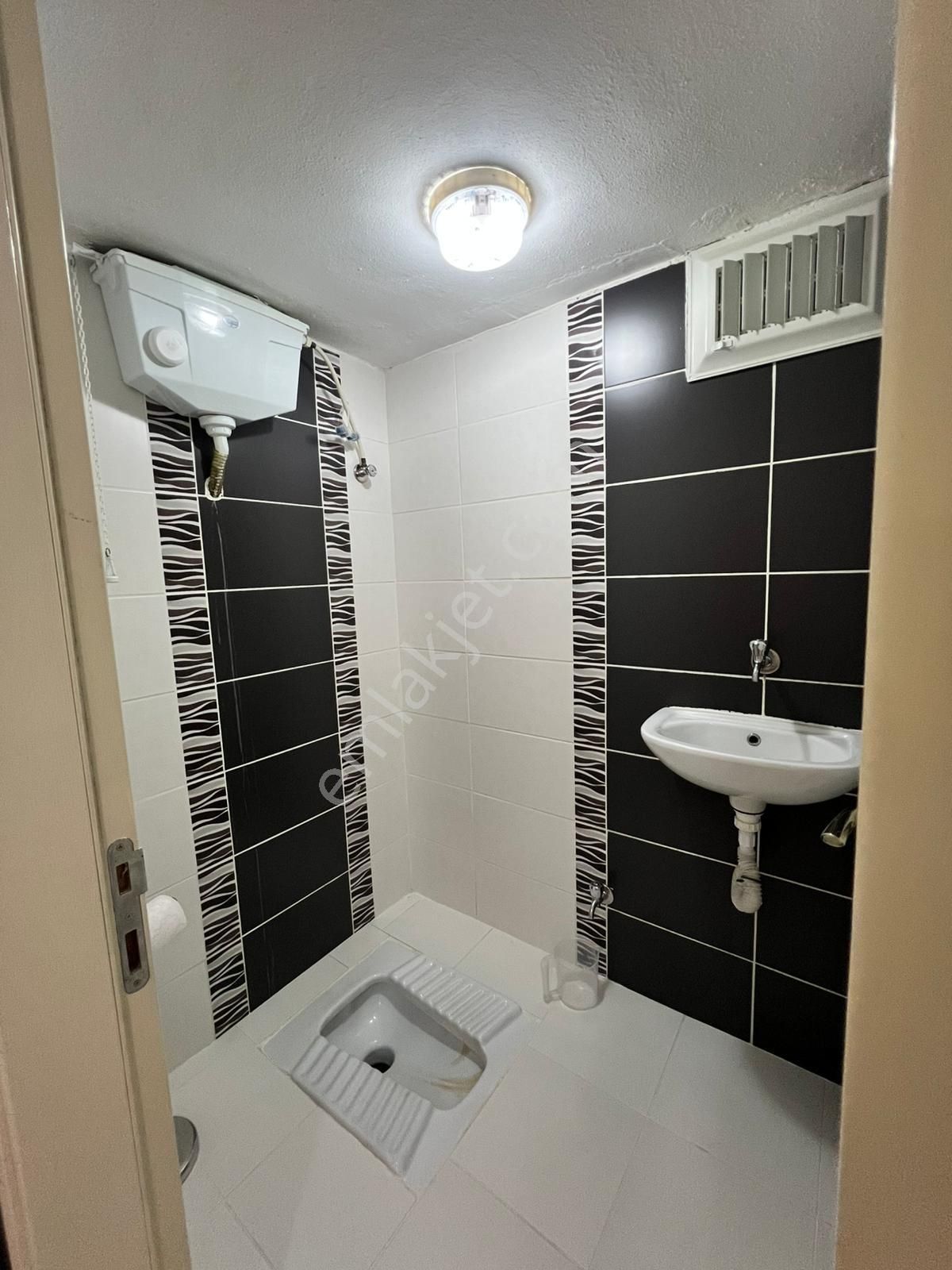 Bursa / Mudanya Güzelyalı 'da Deniz Manzaralı Daire - Görsel 4