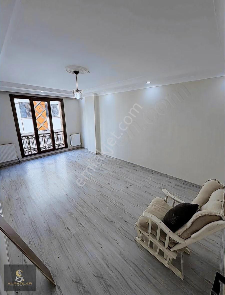 Alpanlar'dan İstasyon Mah 105 M2 Geniş 2+1 Satılık Daire