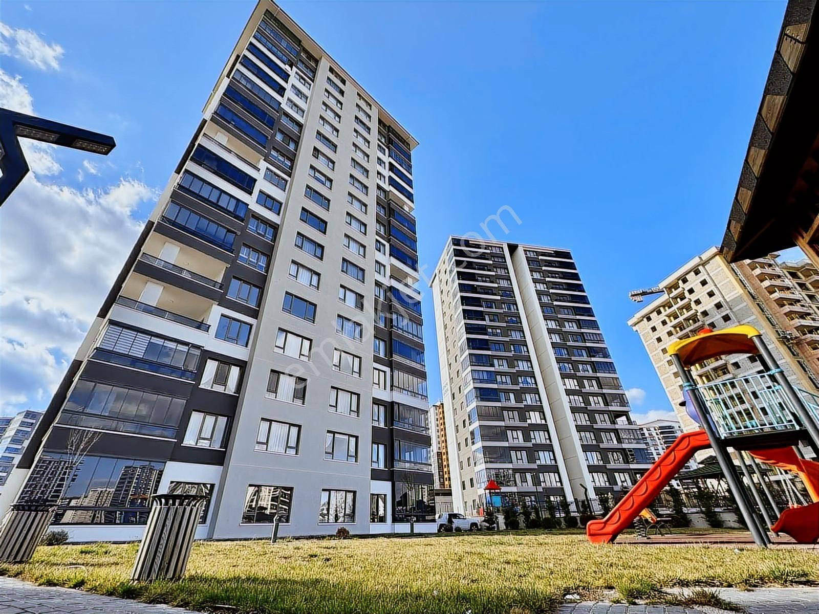 Yenimahalle Etimesgut Susuz Göksu Parkı Satılık 4+1 Daire