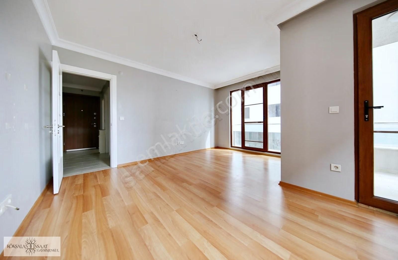 Köksalandan Küçükyalı Nidaparka Komşu Ayrı Mutfaklı Balkonlu 2+1