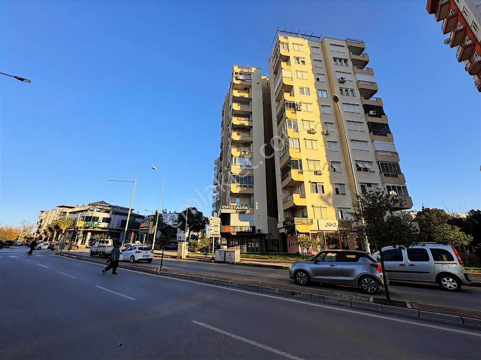 Kiralık 3+1 Daire Muratpaşa Kırcaami Çınarlı Caddesi