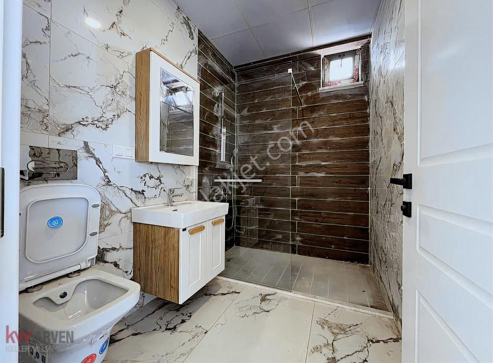Sığınaklı Panjurlu Deniz Manzaralı Ve Çamaşır Odalı 4+1 Daire - Görsel 7