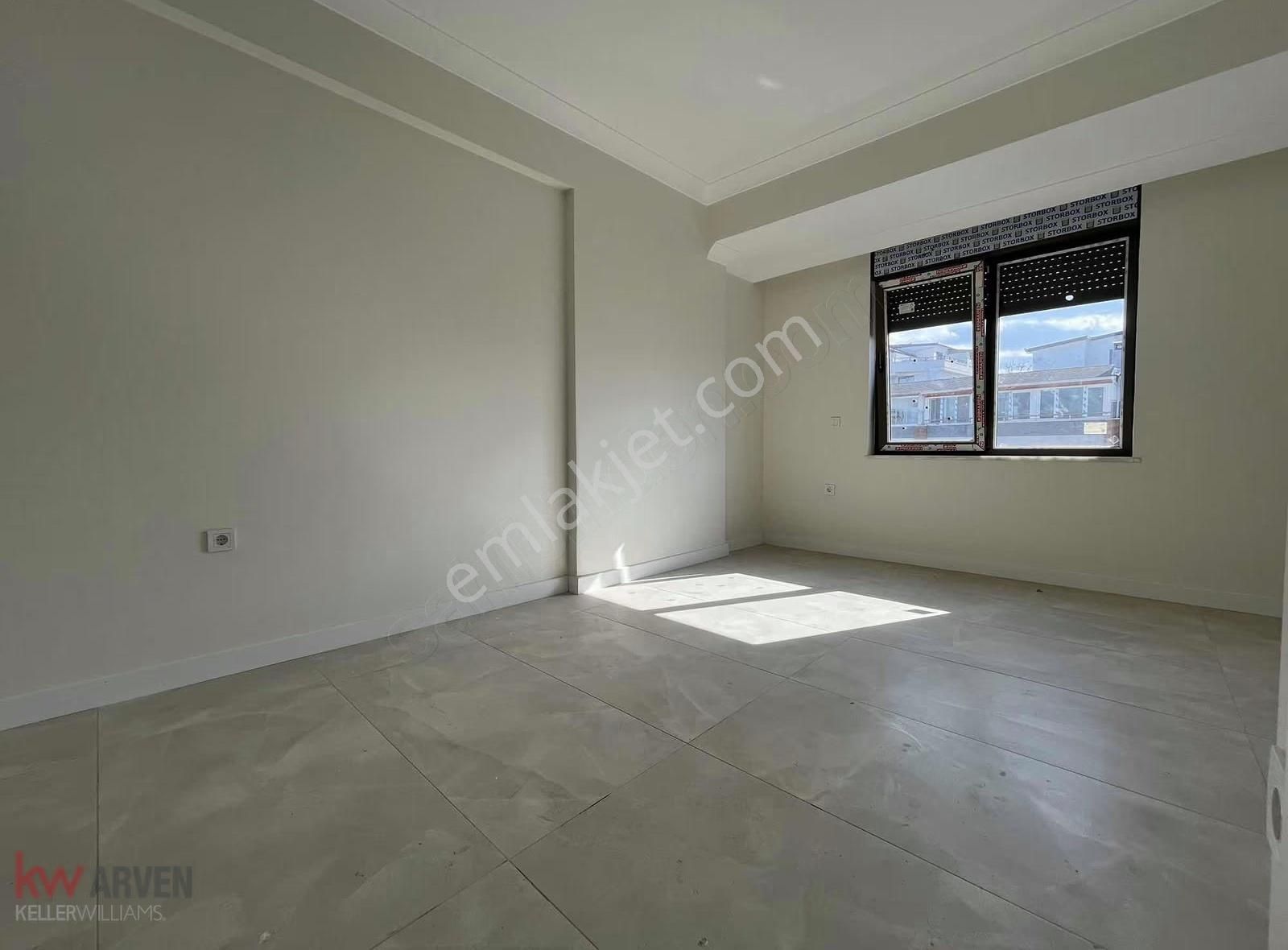 Sığınaklı Panjurlu Deniz Manzaralı Ve Çamaşır Odalı 4+1 Daire - Görsel 32