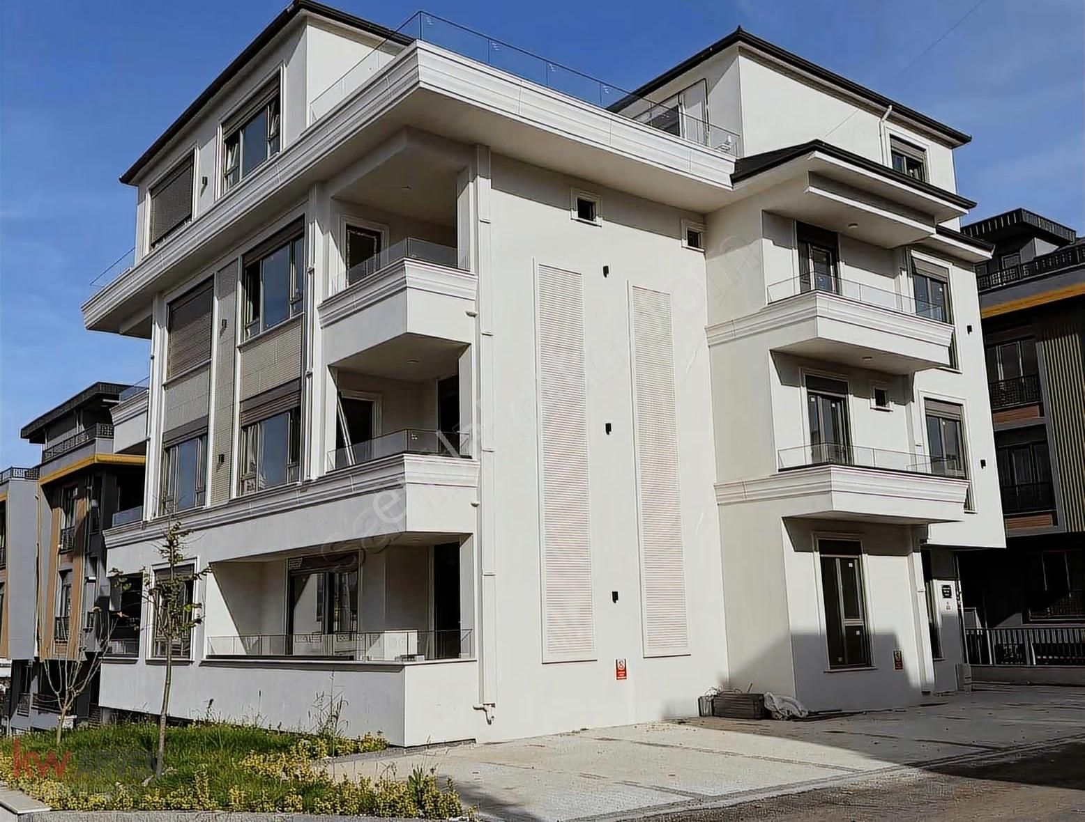 Sığınaklı Panjurlu Deniz Manzaralı Ve Çamaşır Odalı 4+1 Daire - Görsel 20