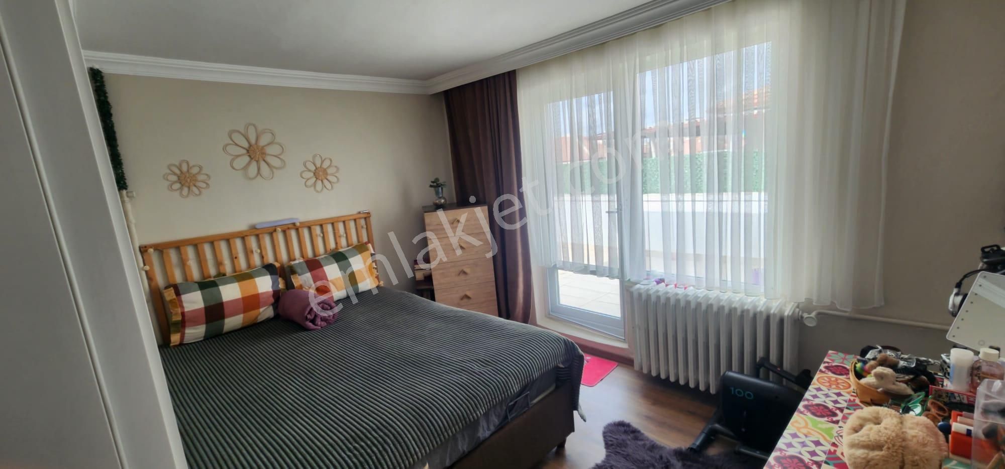 Esat'ta Eşyalı Satılık 2+1 Daire - Kızılay'a Yakın - Görsel 18