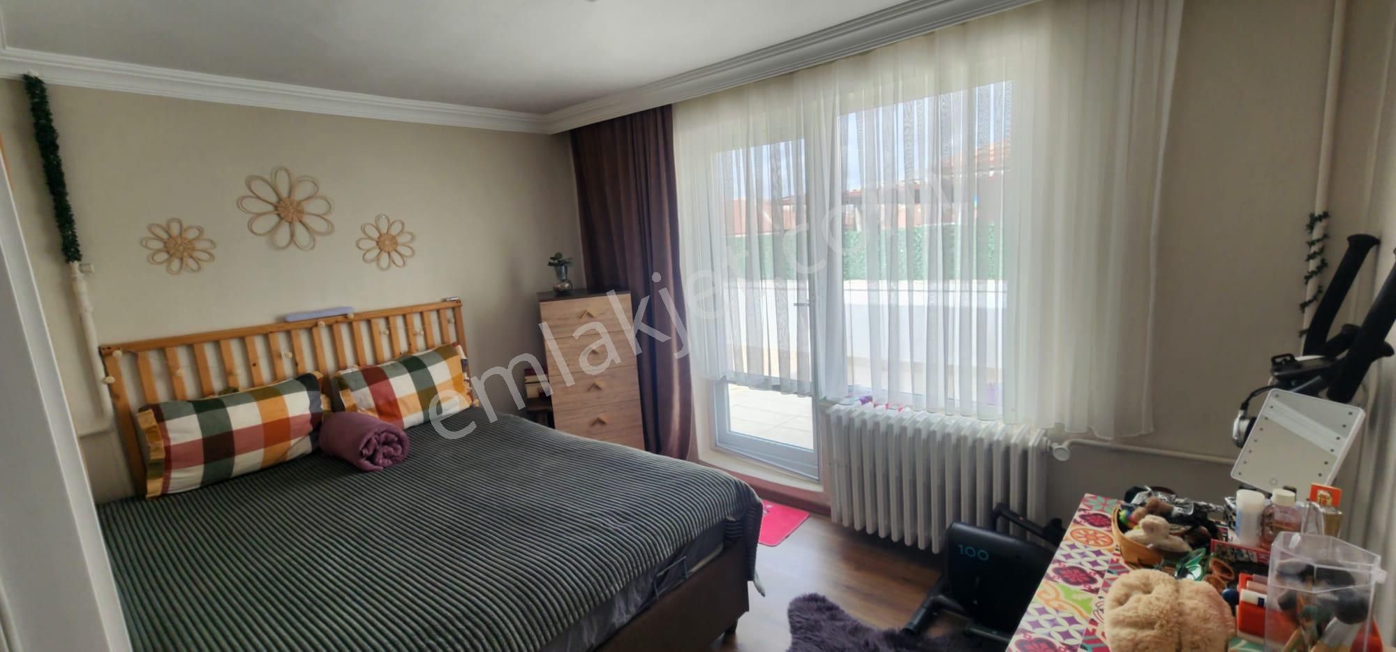 Esat'ta Eşyalı Satılık 2+1 Daire - Kızılay'a Yakın - Görsel 17