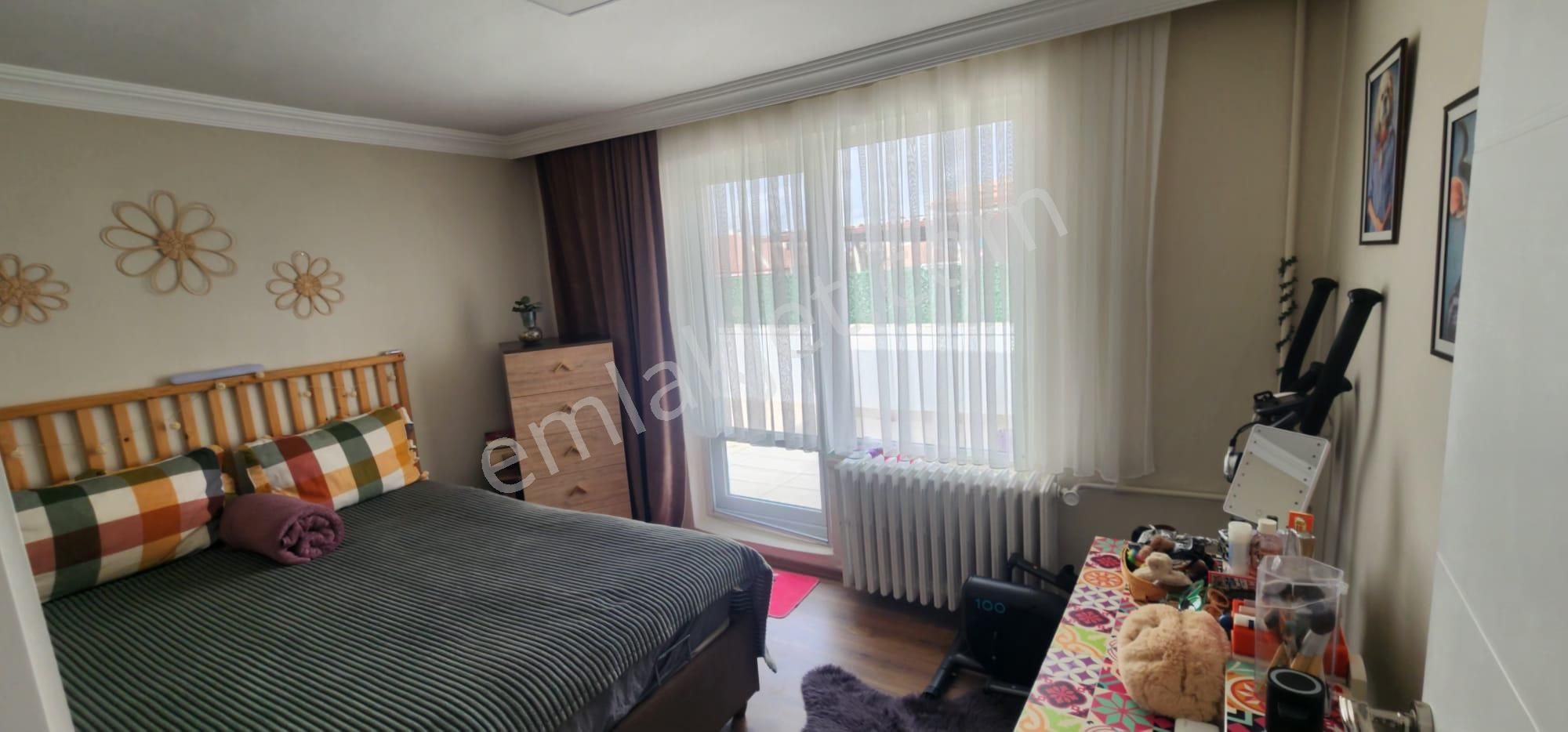 Esat'ta Eşyalı Satılık 2+1 Daire - Kızılay'a Yakın - Görsel 20