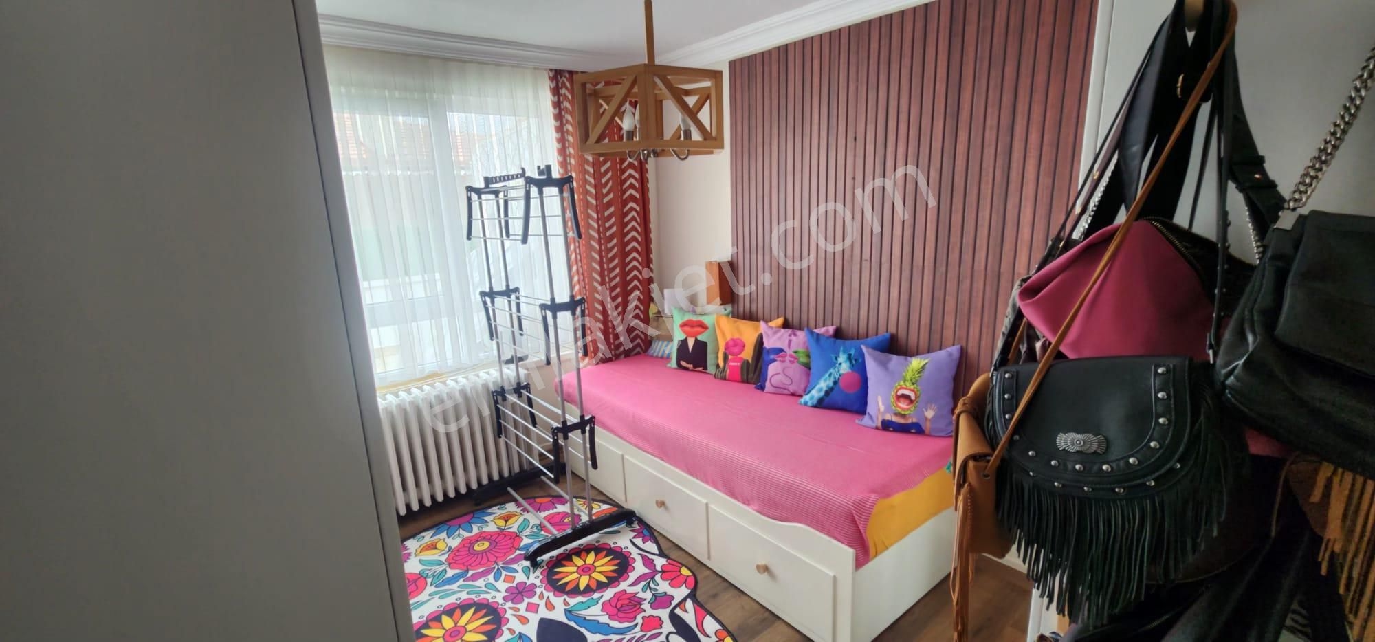 Esat'ta Eşyalı Satılık 2+1 Daire - Kızılay'a Yakın - Görsel 29