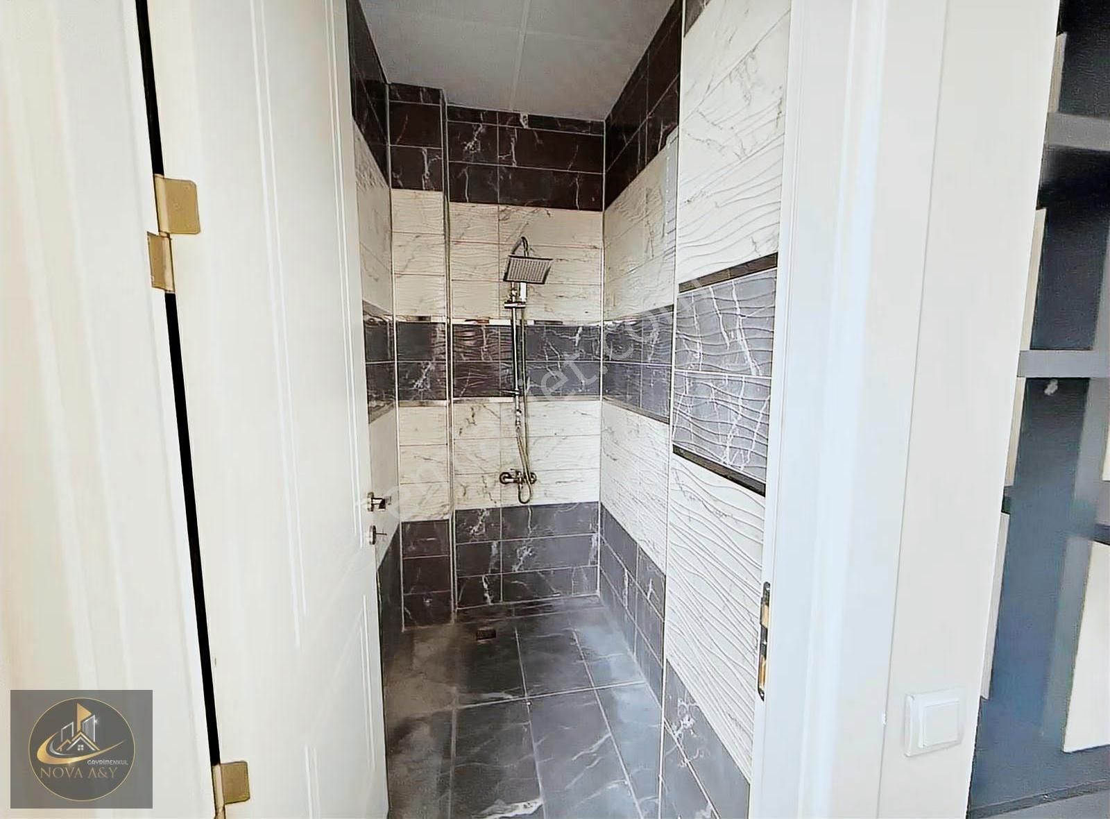 Meram Osman Gazi Mah. Villa Konseptinde Kiralık 4+1 Lüks Daire - Görsel 7