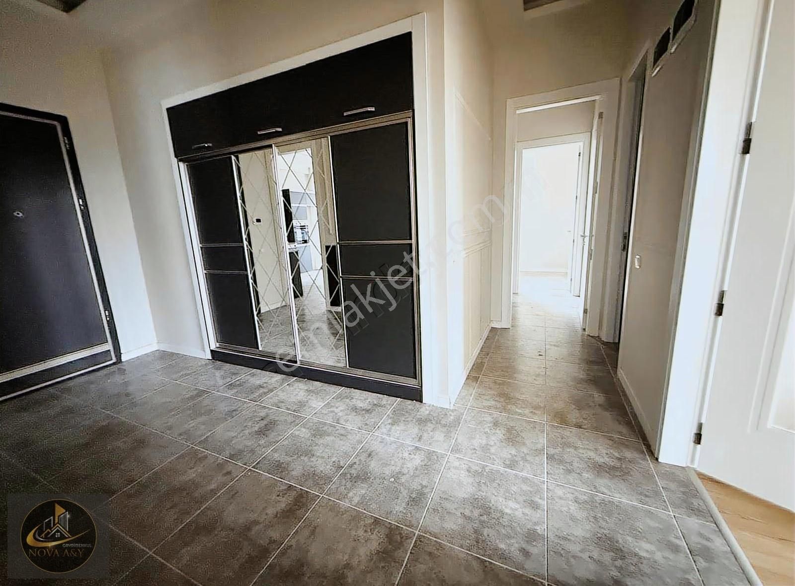 Meram Osman Gazi Mah. Villa Konseptinde Kiralık 4+1 Lüks Daire - Görsel 13