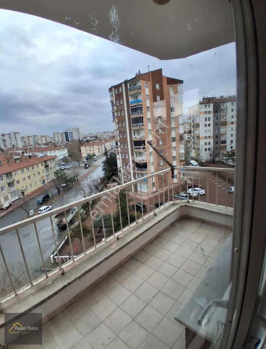 Yeniköy'de 3+1 Ara Kat Kombili Kiralık Daire Boyası Yeni Yapıldı - Görsel 9