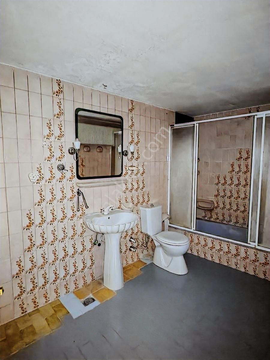 Tugay Yakını Lise Karşısı Arakat 3+1*180m2 Daire - Görsel 25