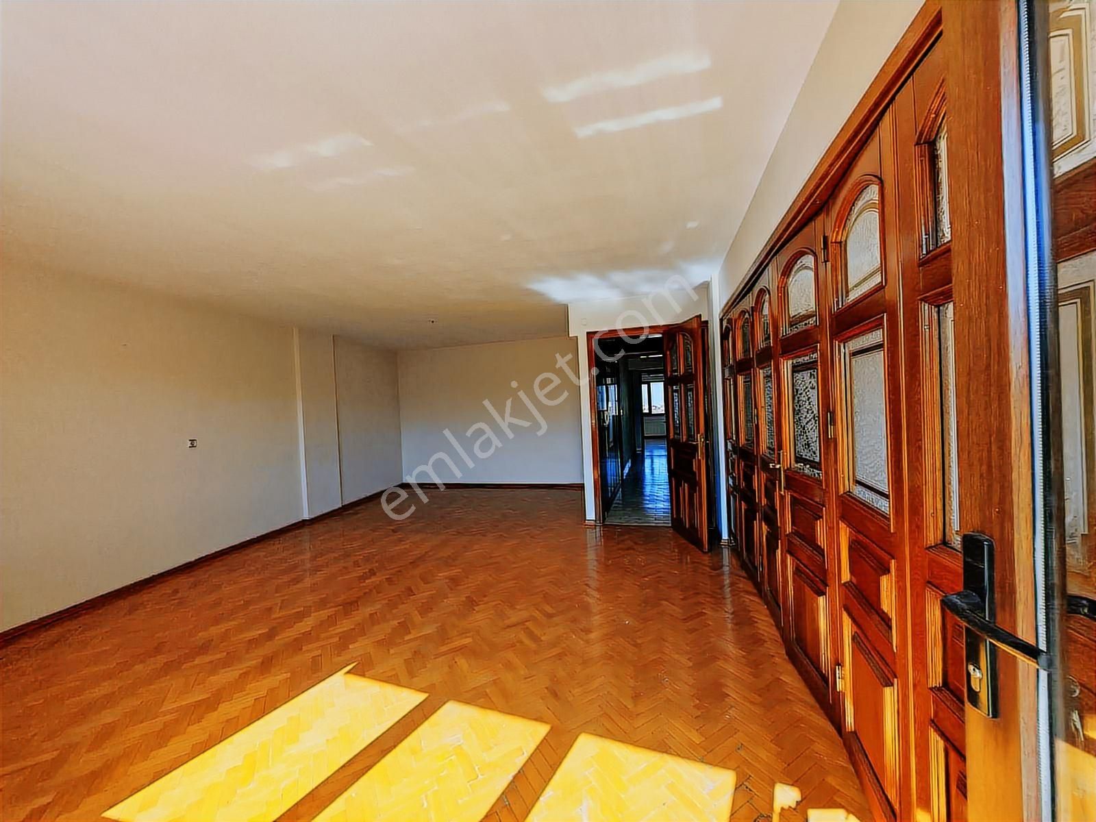 Tugay Yakını Lise Karşısı Arakat 3+1*180m2 Daire - Görsel 32