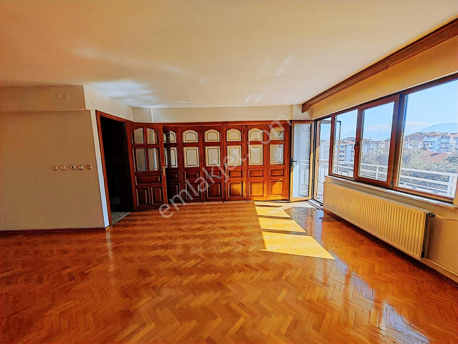 Tugay Yakını Lise Karşısı Arakat 3+1*180m2 Daire - Görsel 7