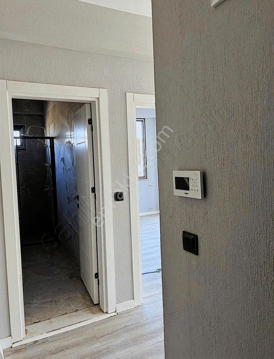 Gizemli Emlaktan Havuzlu Sitede Satılık 1+1 Daire - Görsel 14