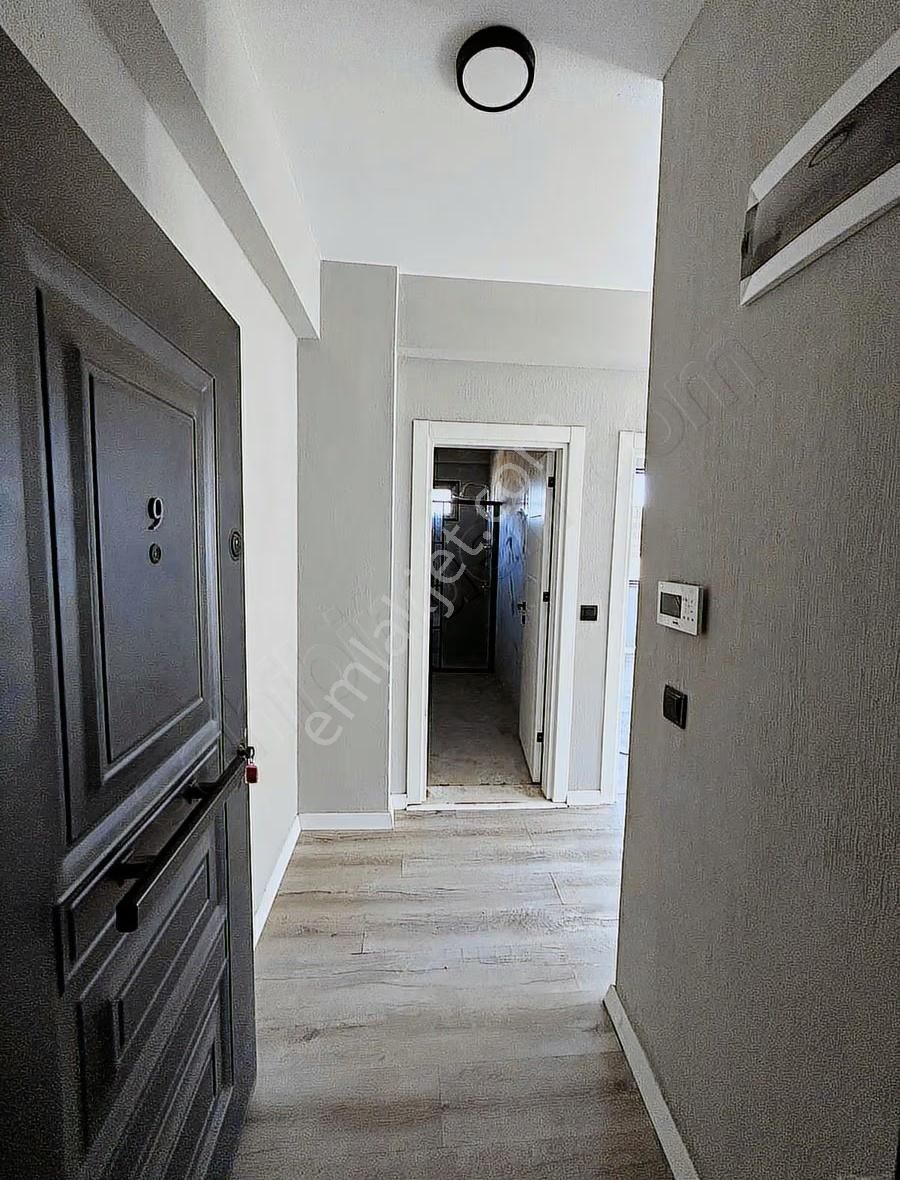 Gizemli Emlaktan Havuzlu Sitede Satılık 1+1 Daire - Görsel 13