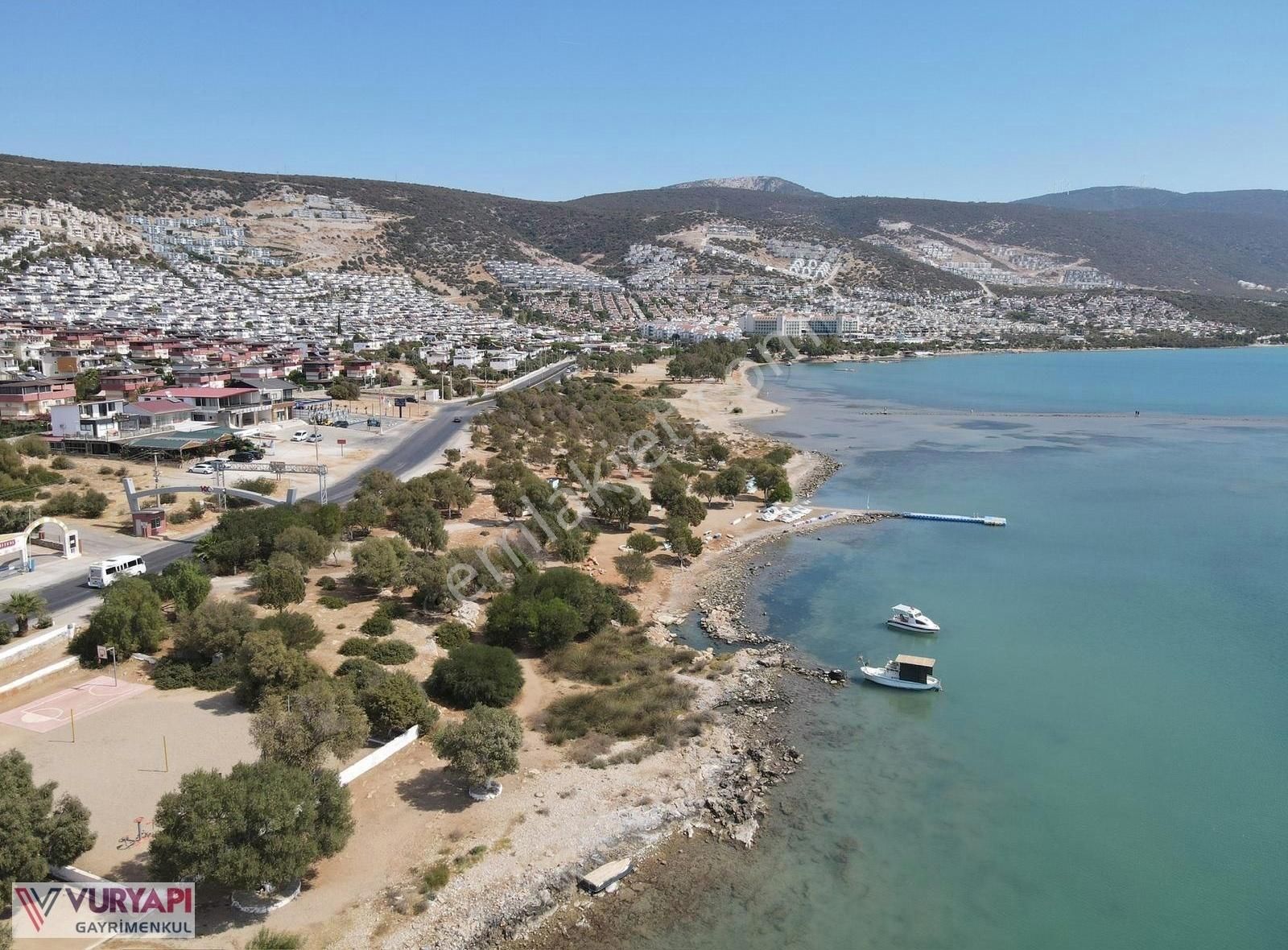 Akbük'te Denize Sıfır Konumda 3+1 Müstakil İkiz Villa