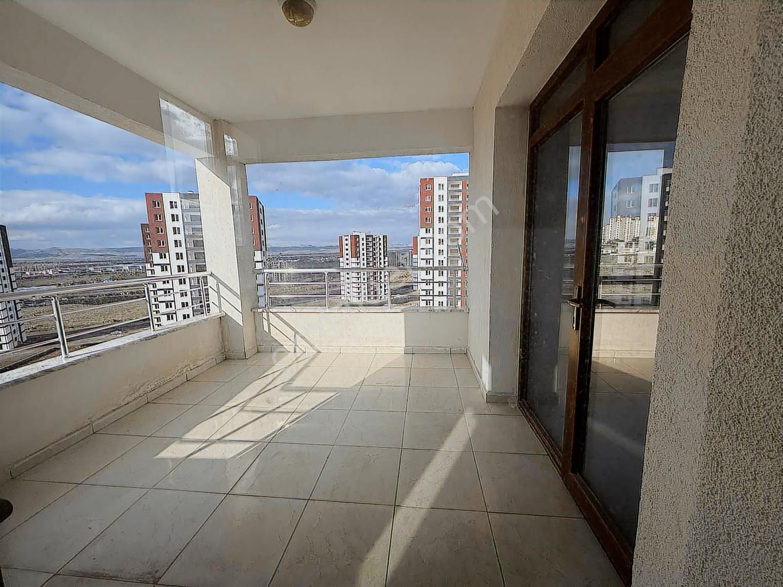 İldemde Sıfır Tadında Hemen Oturulur Ara Kat Fırsat Dairesi - Görsel 16