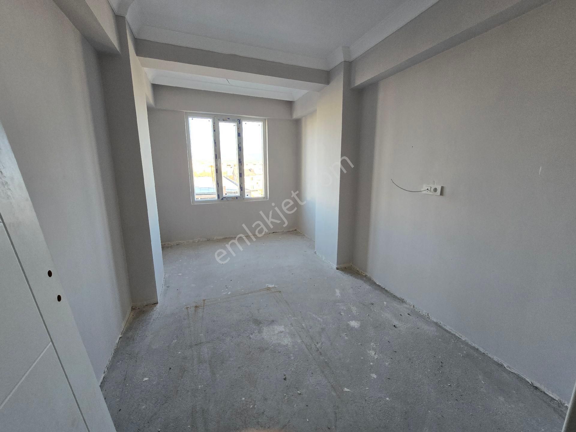 Reşatbey Mahallesi 2+1 Yerden Isıtmalı Asansörlü Doğalgazlı Otoparklı Satılık Daire - Görsel 6