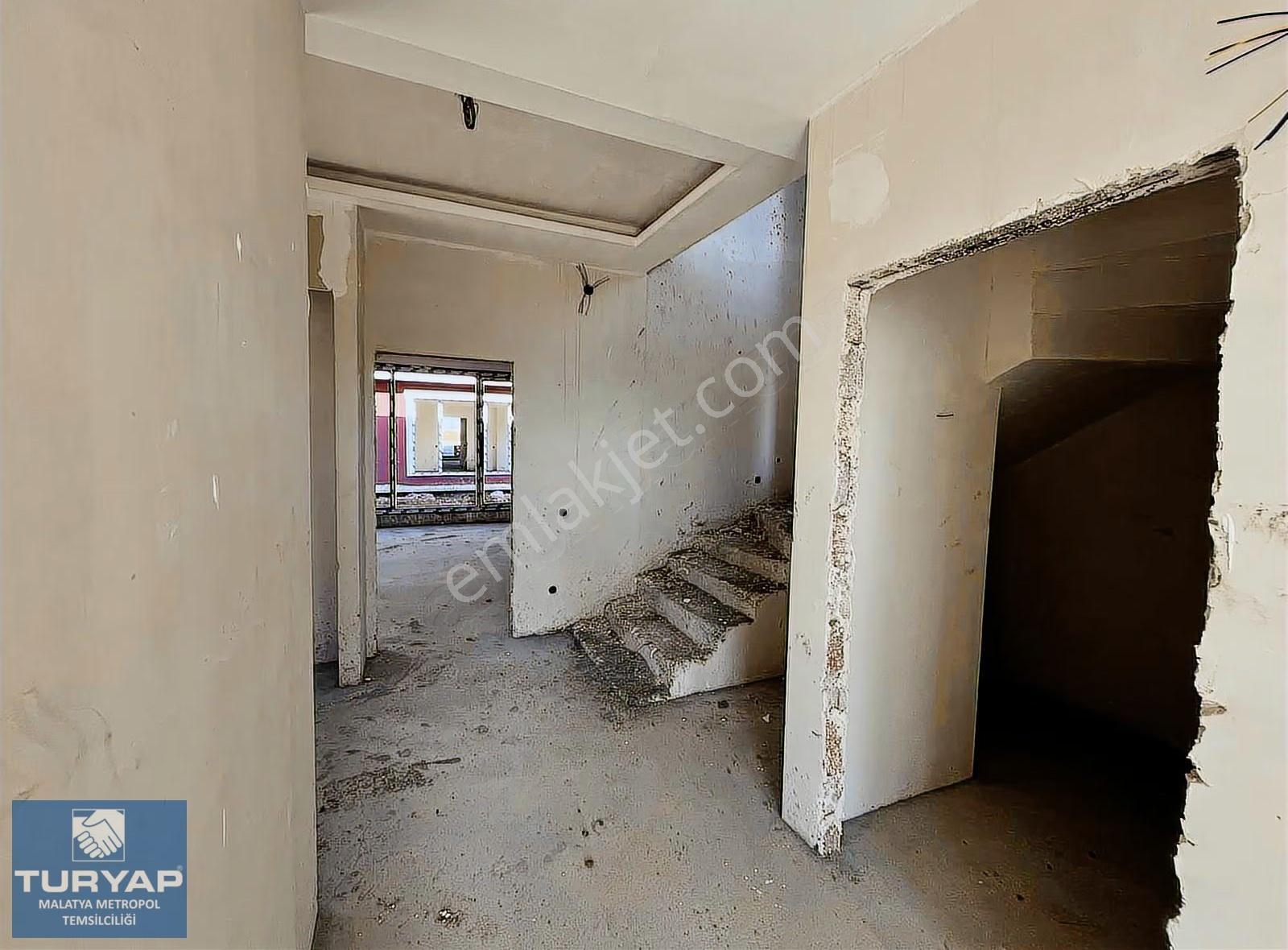 Turyap Metropol'den Cevatpaşa'da Site İçi Satılık Lüks 3+1 Villa - Görsel 17