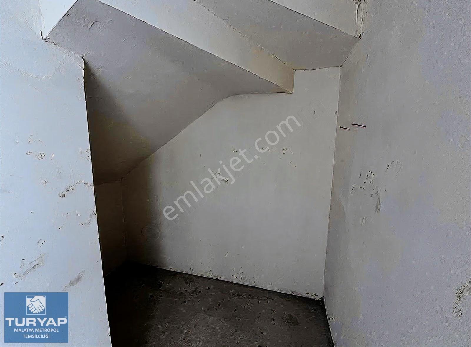 Turyap Metropol'den Cevatpaşa'da Site İçi Satılık Lüks 3+1 Villa - Görsel 10