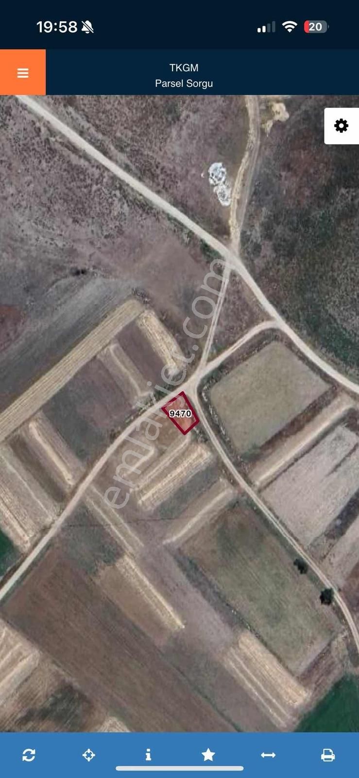 Burdur Yeşilova Büyükyakada Köşe Parsel 175m2 Satılık Tarla