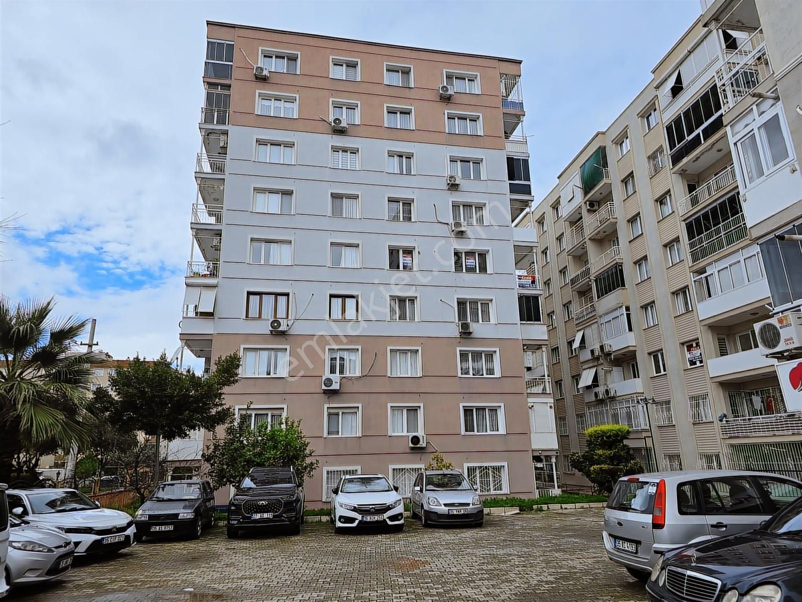 Remax Arma'dan Buca Yıldız Mah 3+1 140 M2 Ara Kat Kiralık Daire