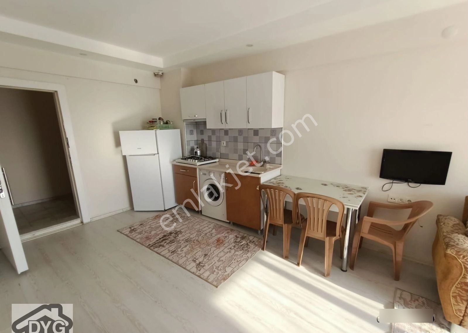 Satılık 1+1 Eşyalı Daire - Görsel 11