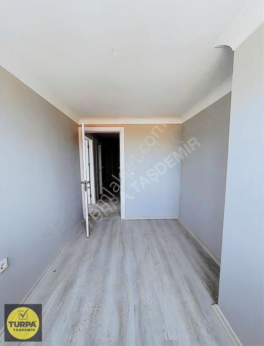 Menemen Devlet Hastanesi Yanında Satılık Dubleks Daire (3+1) - Görsel 2