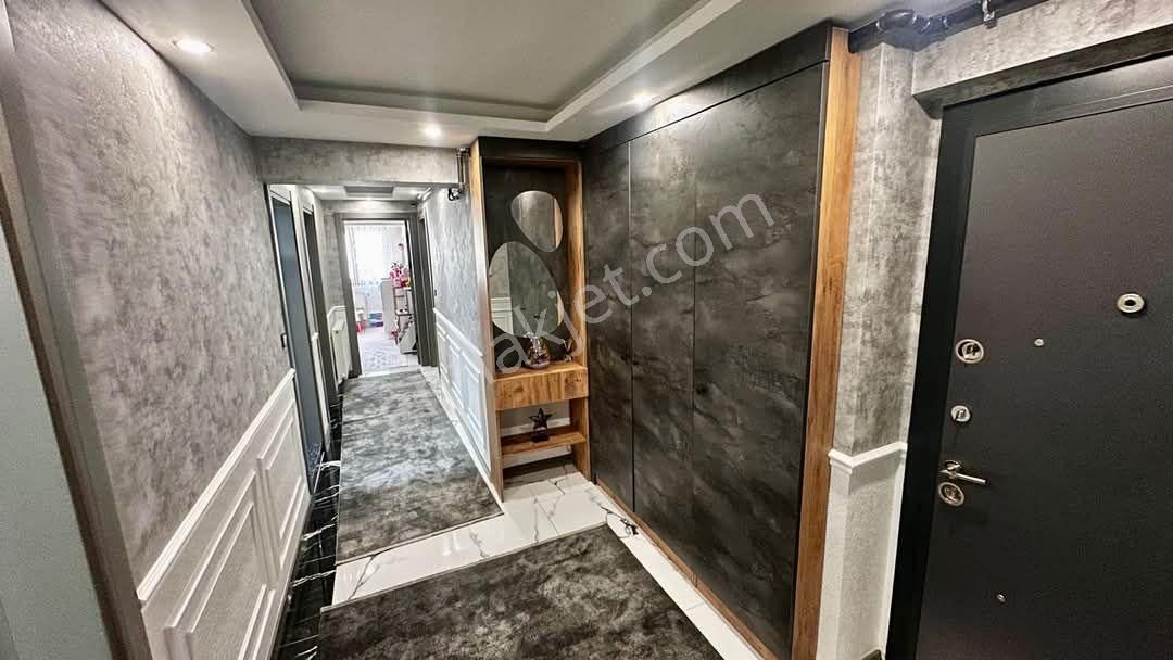 √√√geniş Kullanışlı Merkezi Lokasyon Hastaneye Metrobüse Ulaşım Alanlarına Yürüyüş Mesafesinde!!