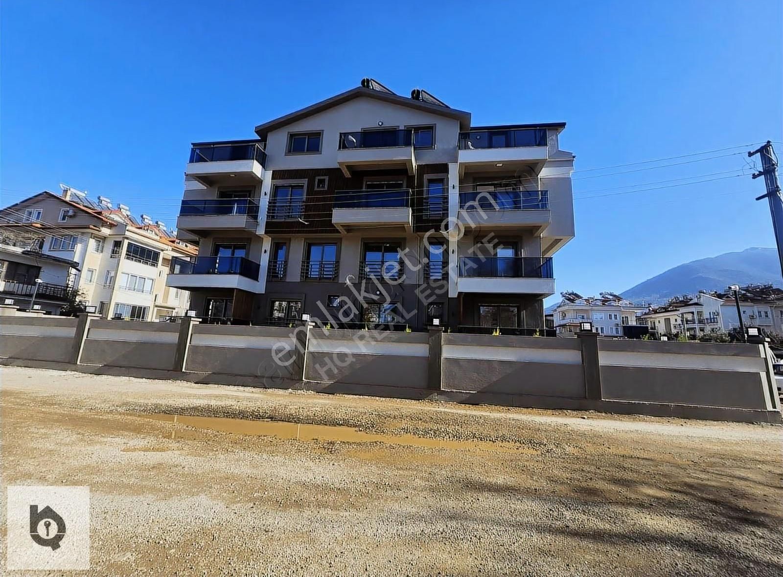 Hq Emlaktan Tuzla Mh'de Satılık Ara Kat Daire