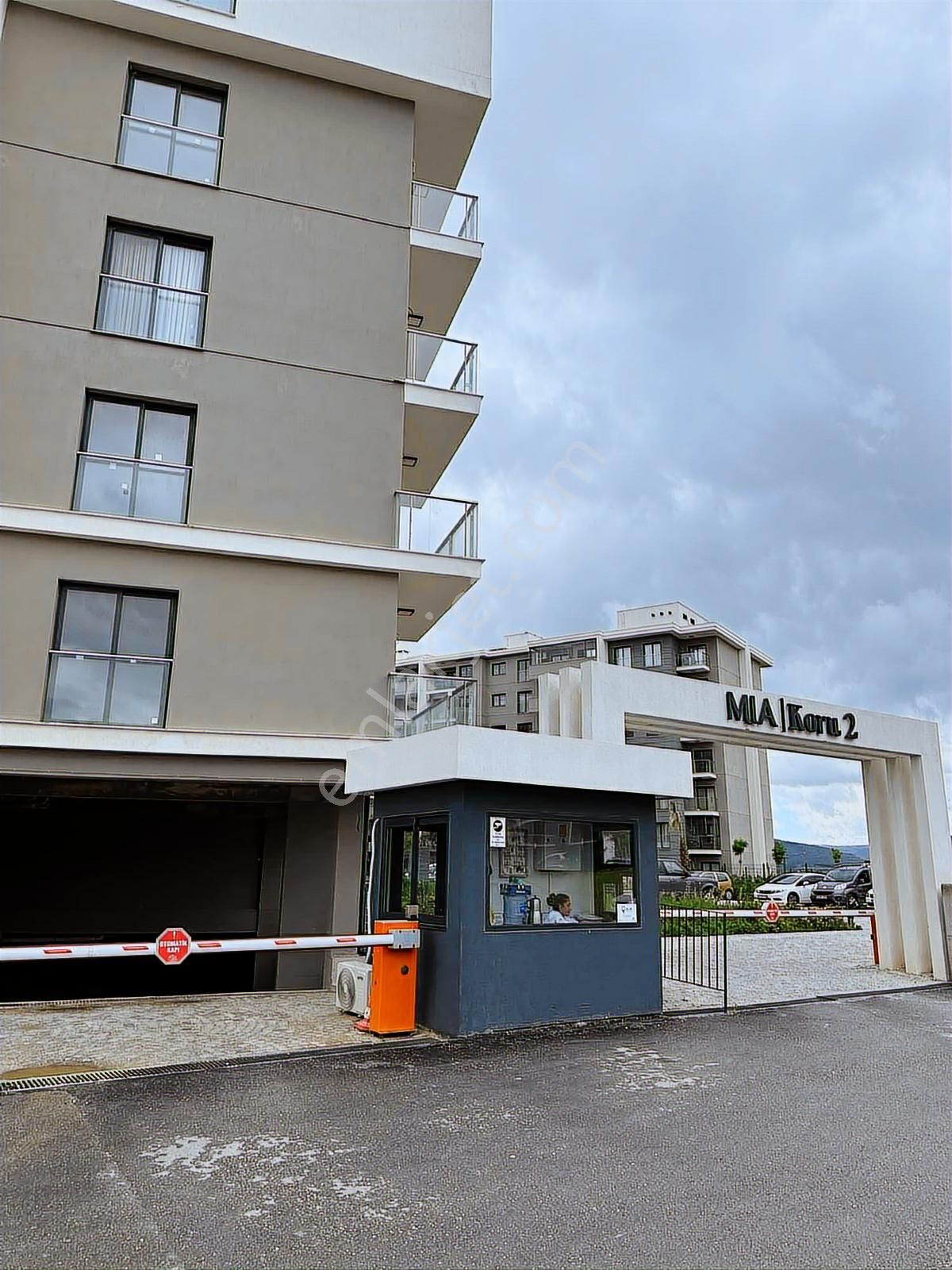 Torbalı Da İzban Yakını Havuzlu Sitede Kiralık 2+1 Daire - Görsel 29