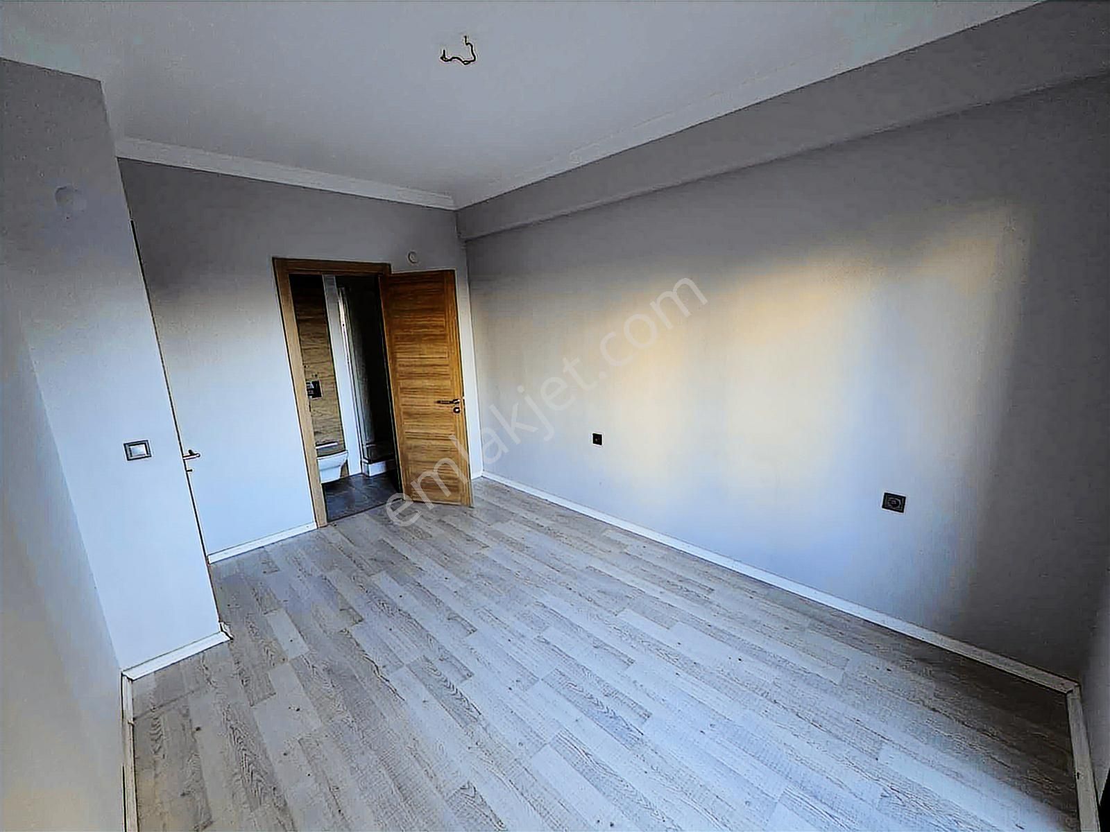 Torbalı Da İzban Yakını Havuzlu Sitede Kiralık 2+1 Daire - Görsel 12