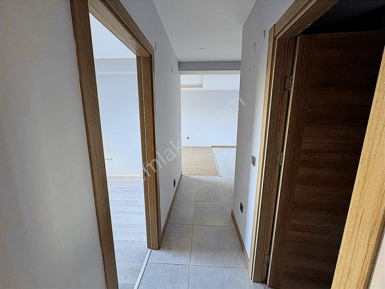 Torbalı Da İzban Yakını Havuzlu Sitede Kiralık 2+1 Daire - Görsel 2