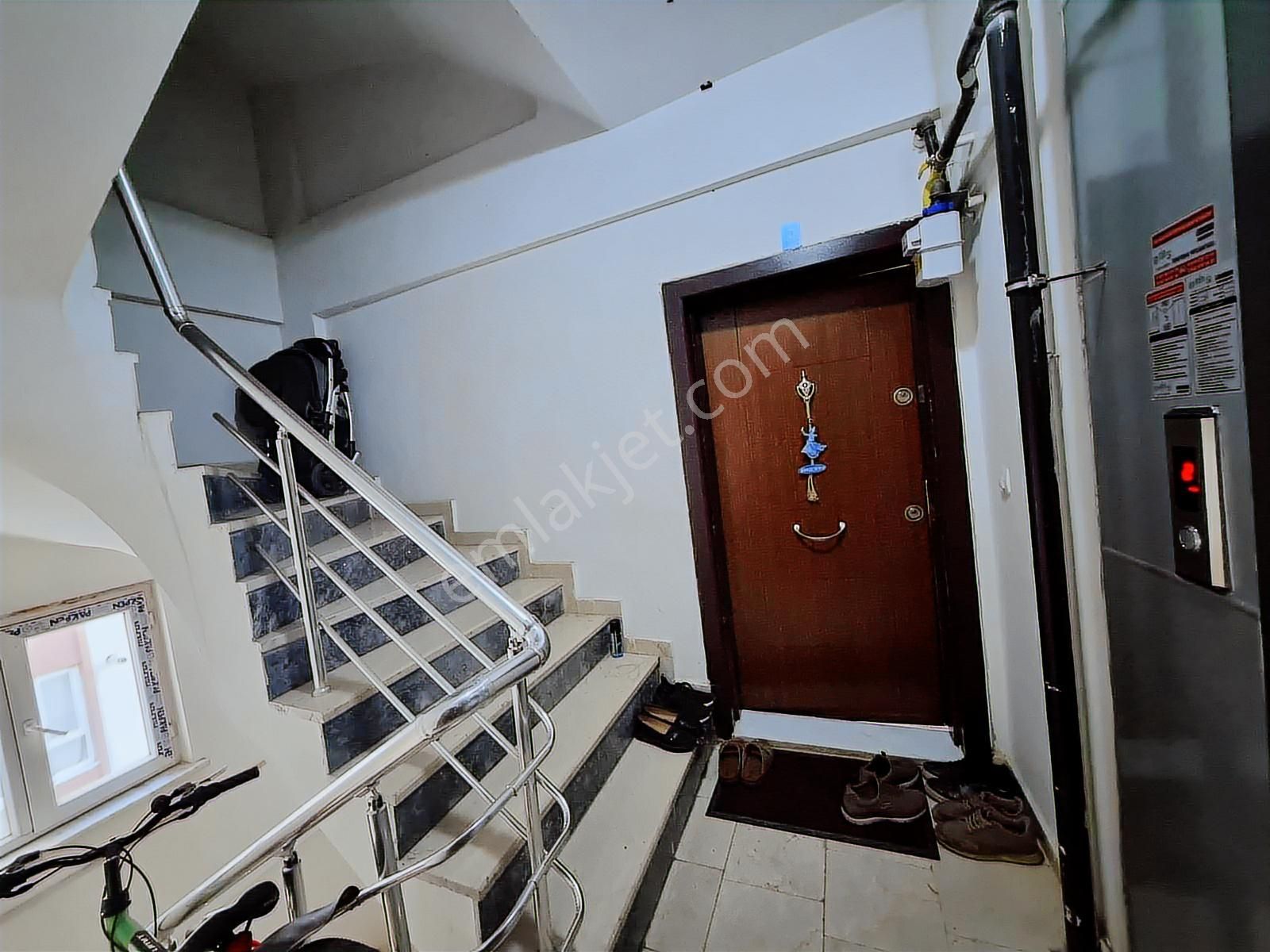 Metin Gönülalan'dan Ahmet Özcan Cadde Üzerinde Kiralık Daire - Görsel 16