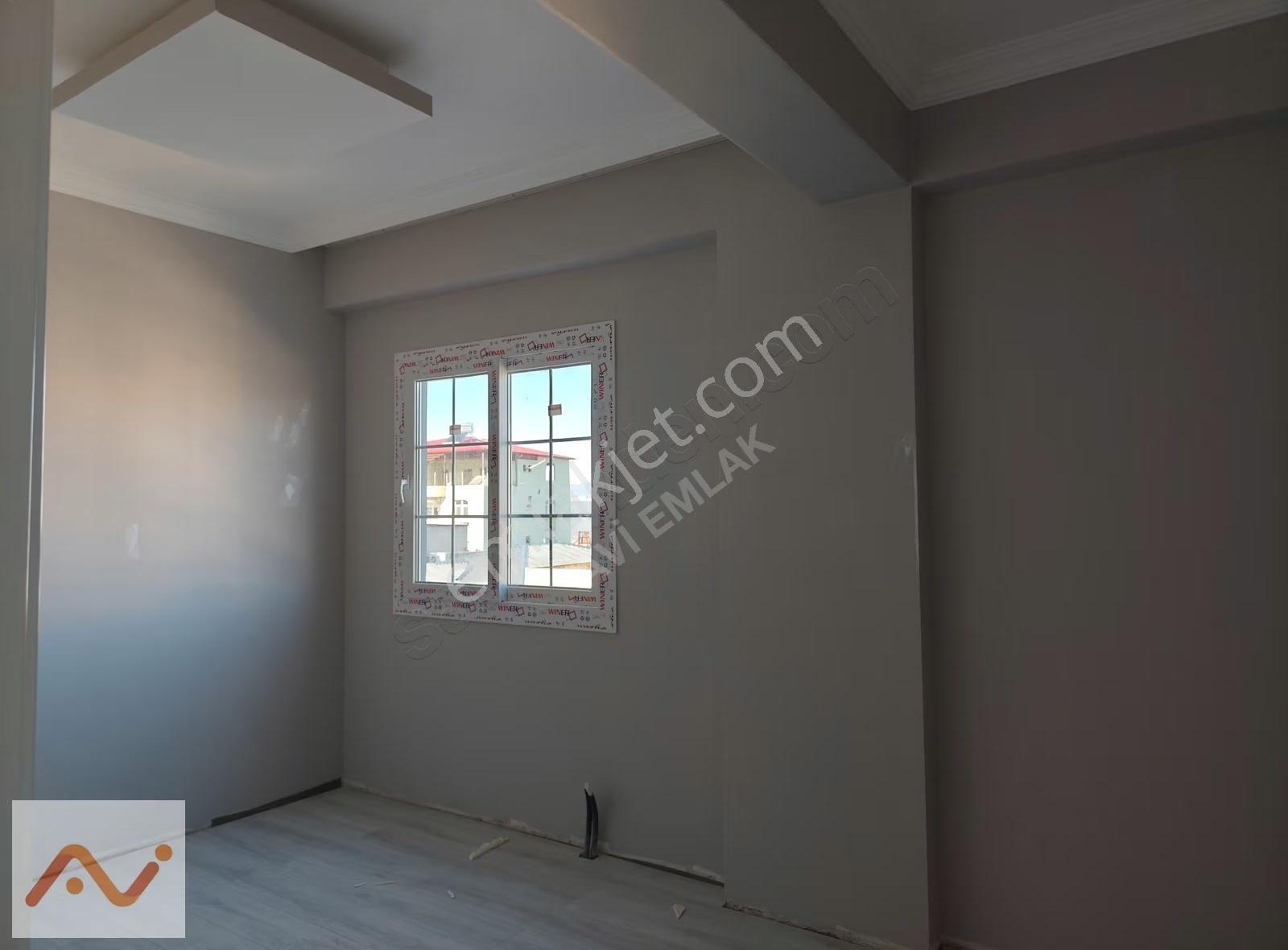 Kadirli'de Satılık 3+1 Daire, 163m², Sıfır, Asansörlü - Görsel 15