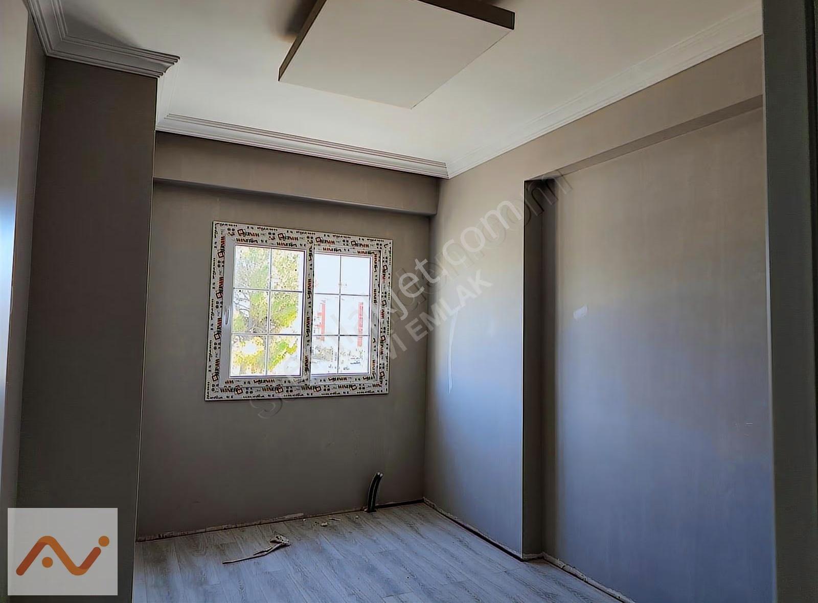Kadirli'de Satılık 3+1 Daire, 163m², Sıfır, Asansörlü - Görsel 14