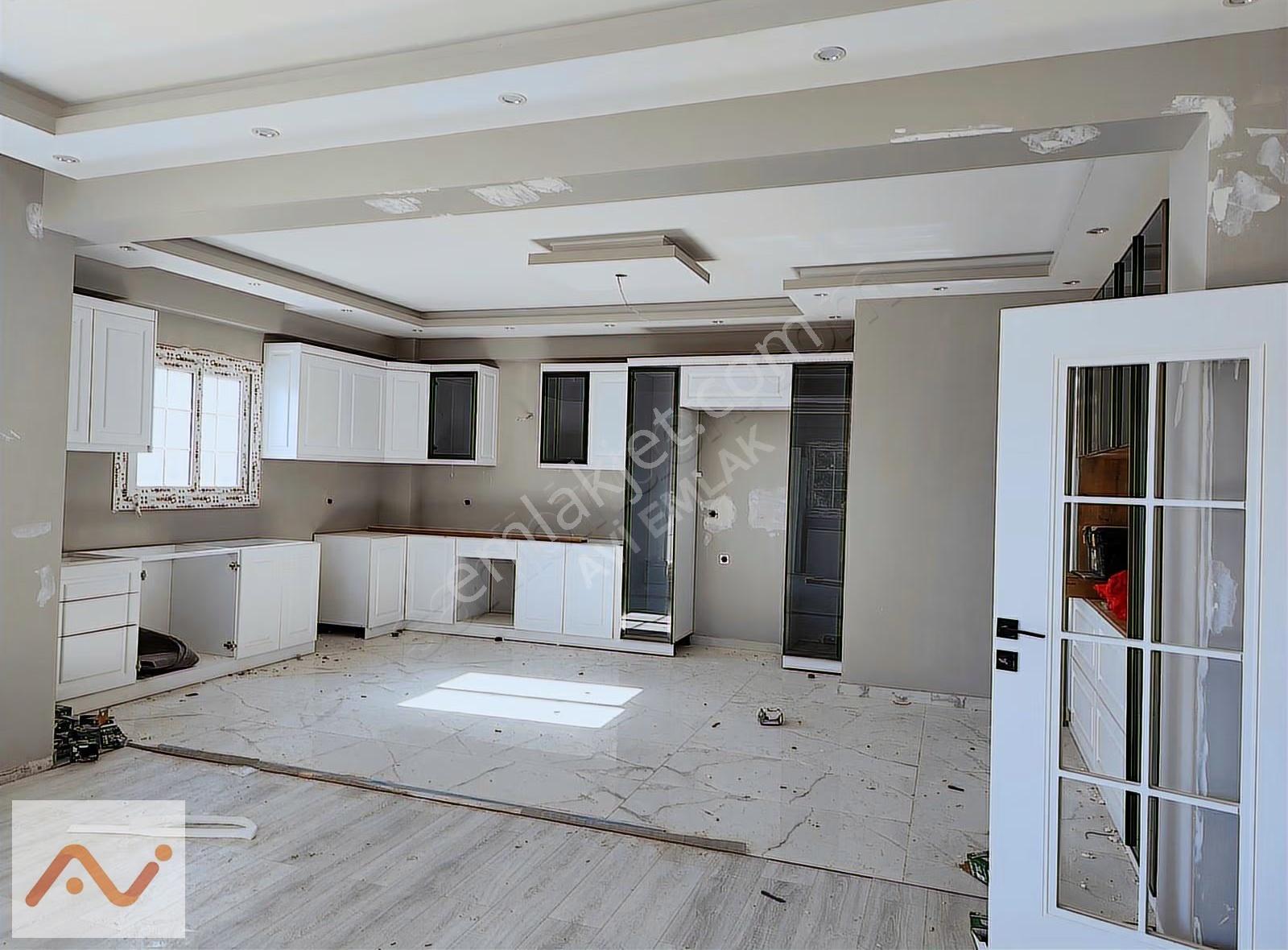Kadirli'de Satılık 3+1 Daire, 163m², Sıfır, Asansörlü - Görsel 18