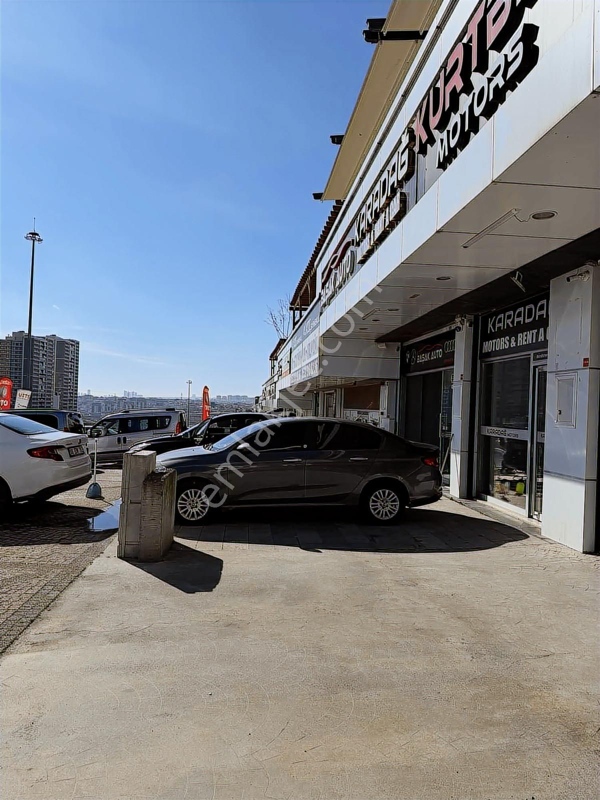 Kayaşehır Cadde Dükanlarda 200m2 Depolu Dükkan - Görsel 16