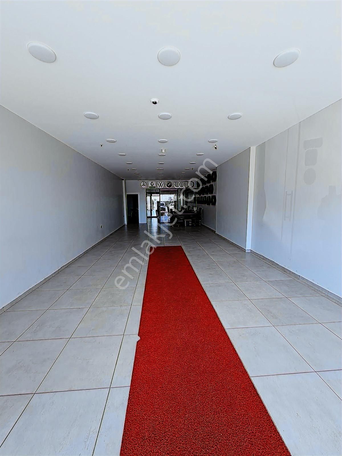 Kayaşehır Cadde Dükanlarda 200m2 Depolu Dükkan - Görsel 10