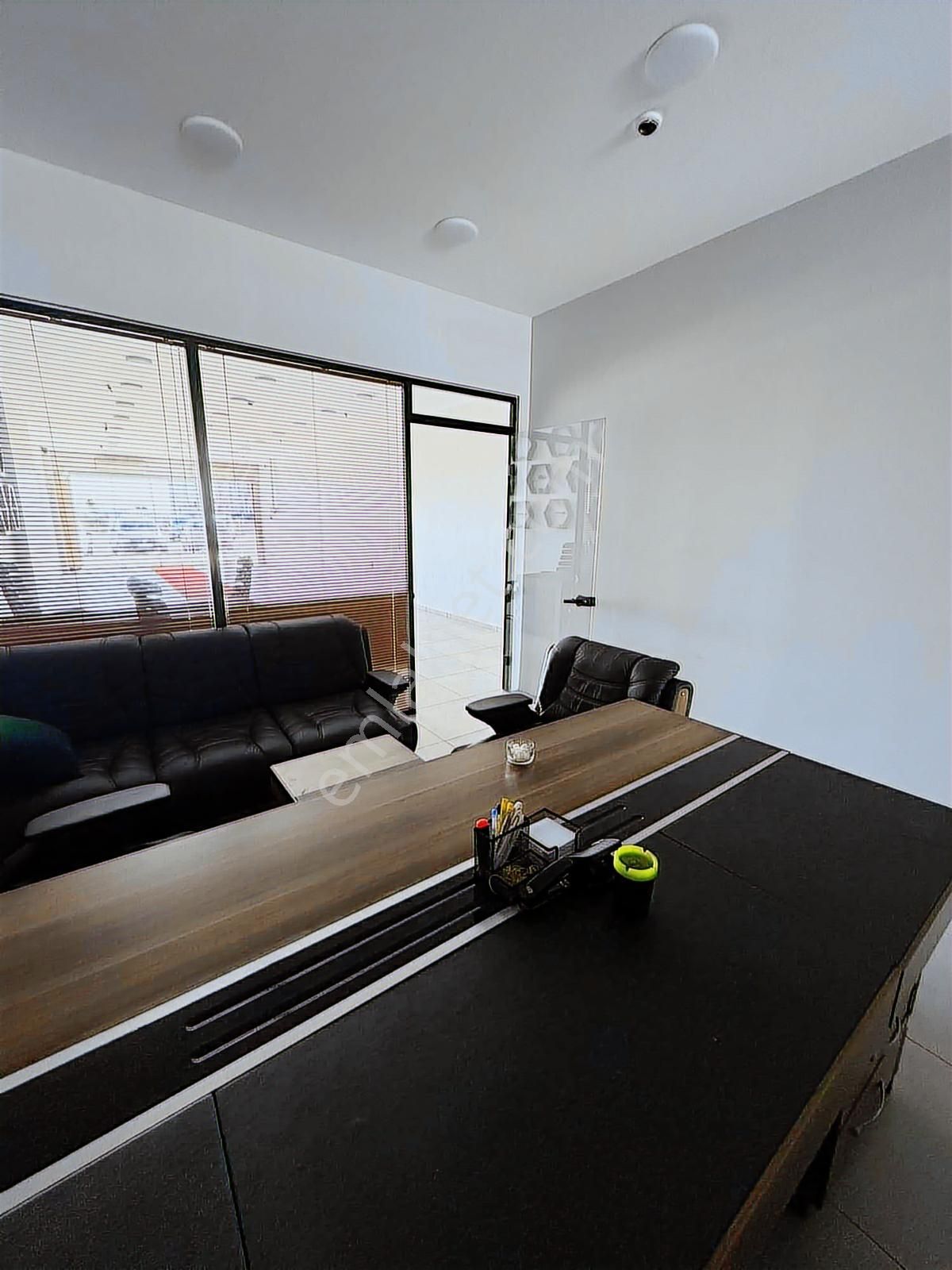 Kayaşehır Cadde Dükanlarda 200m2 Depolu Dükkan - Görsel 7