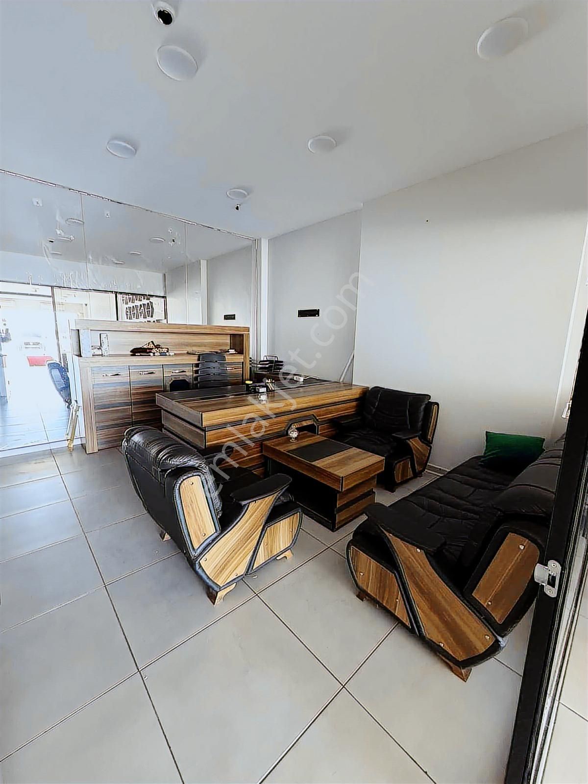 Kayaşehır Cadde Dükanlarda 200m2 Depolu Dükkan - Görsel 9