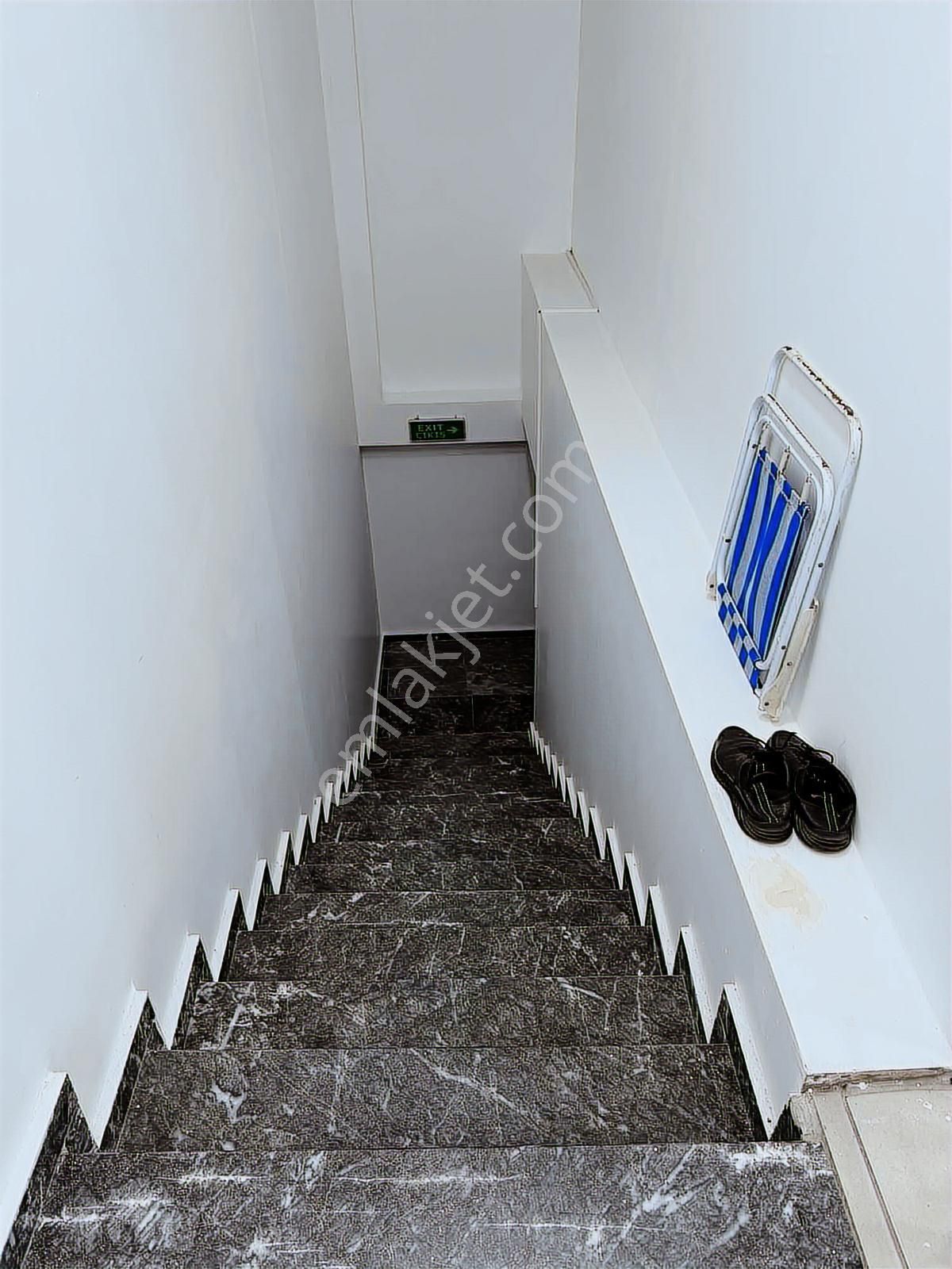 Kayaşehır Cadde Dükanlarda 200m2 Depolu Dükkan - Görsel 25