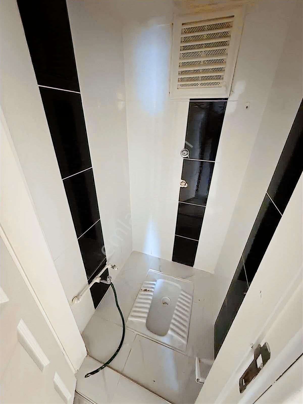 Gümüş Group Tam Pazar Caddesinde 2+1 Kiralık Daire - Görsel 4